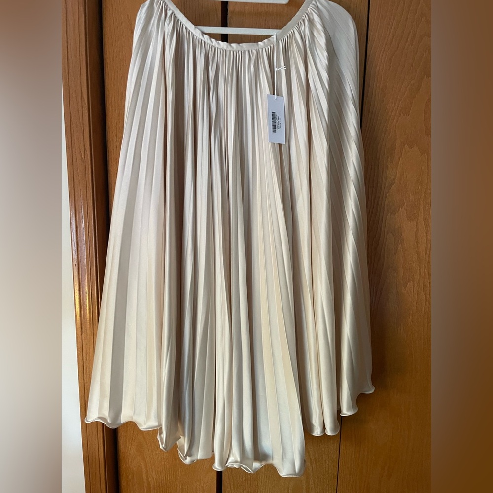 Reformation Ivory Satin Skirt - Picture 2 of 6
